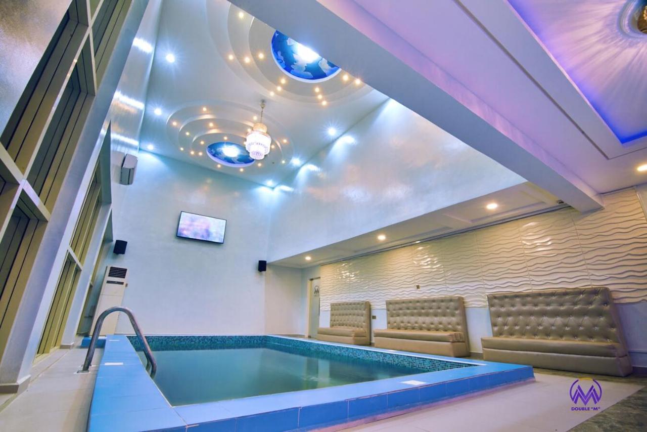 Ogombo Double M Exquisite Suites And Lounge Lekki מראה חיצוני תמונה