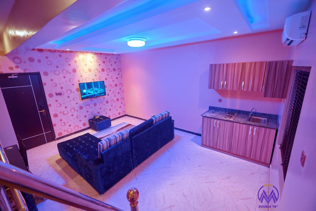 Ogombo Double M Exquisite Suites And Lounge Lekki מראה חיצוני תמונה