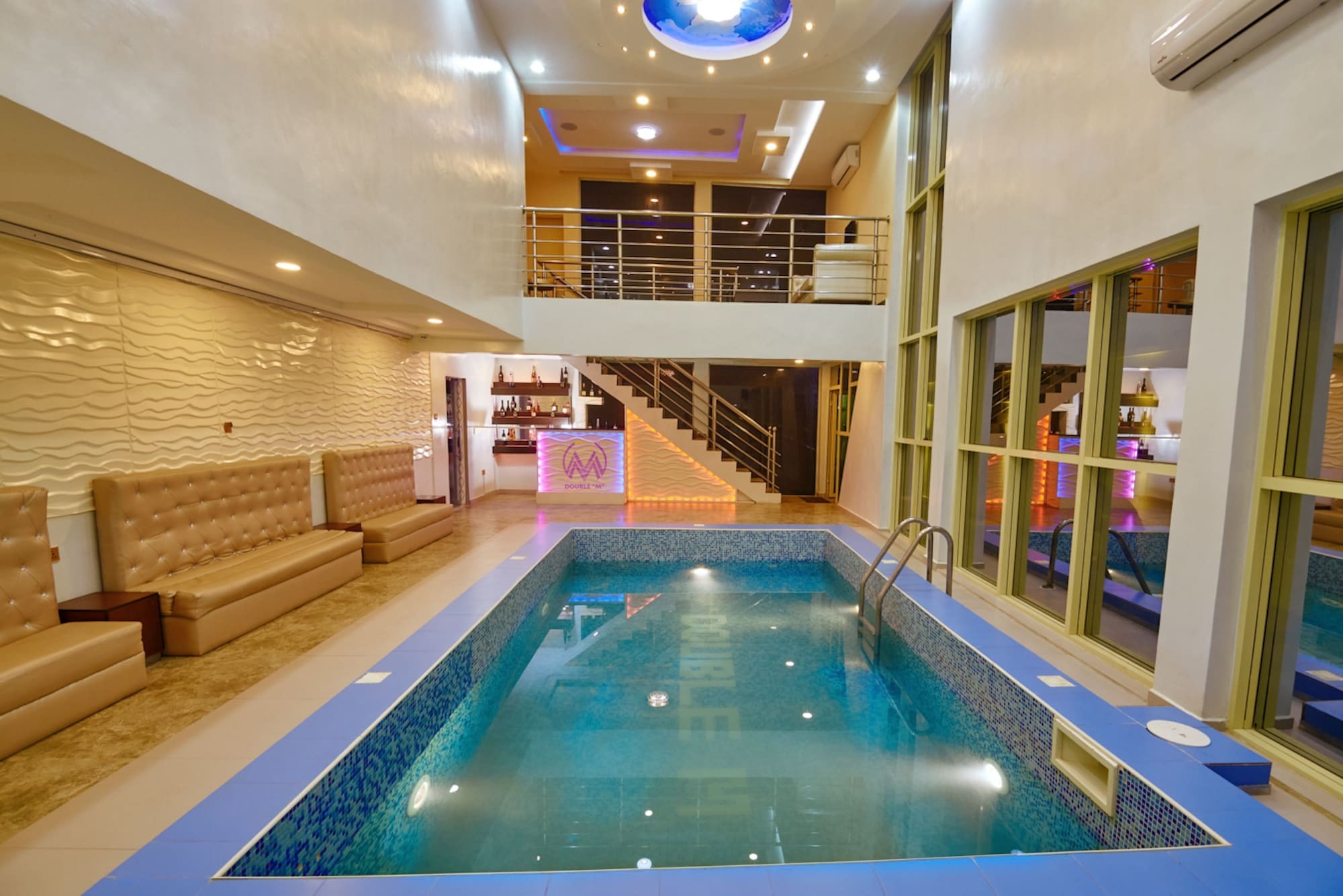 Ogombo Double M Exquisite Suites And Lounge Lekki מראה חיצוני תמונה