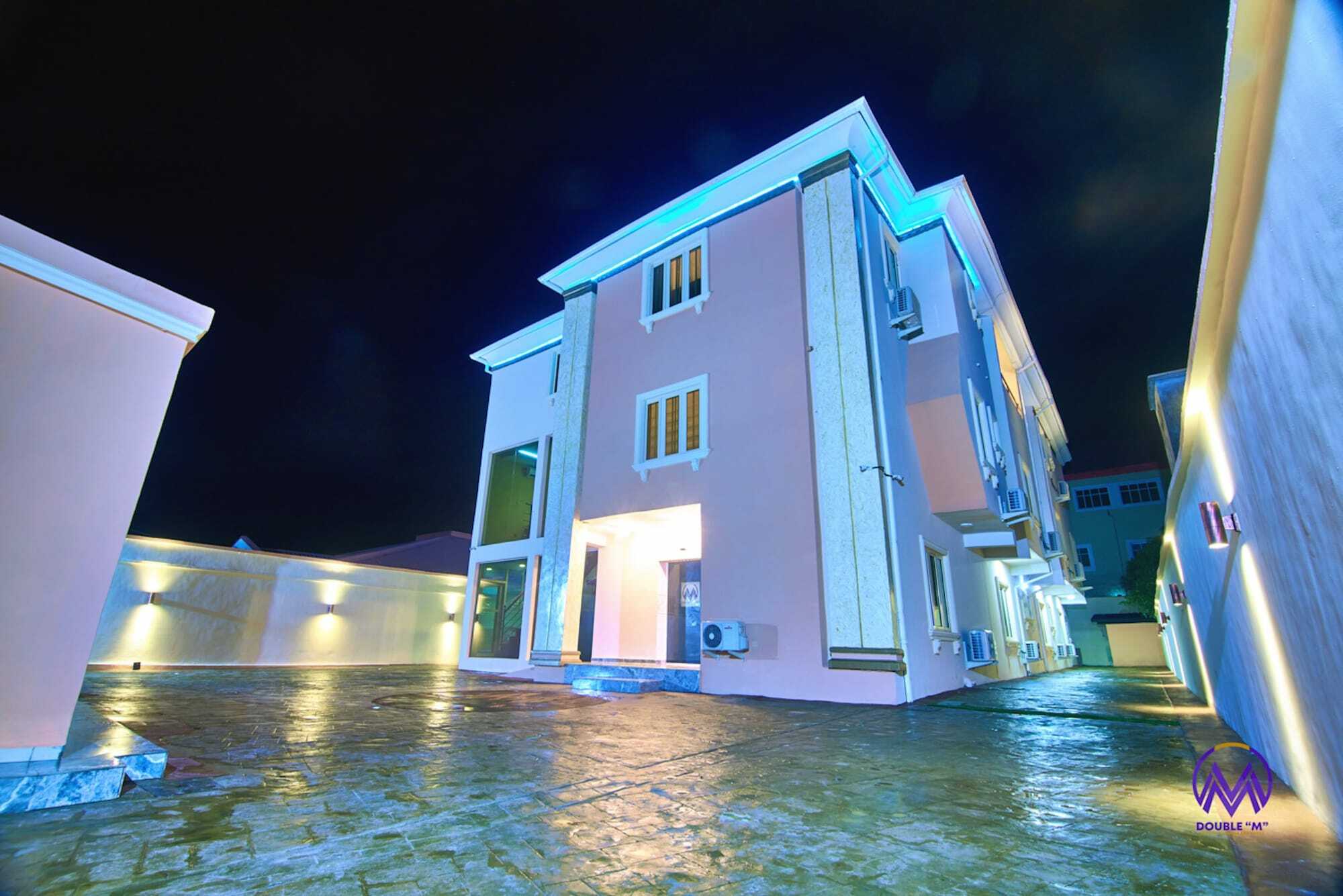 Ogombo Double M Exquisite Suites And Lounge Lekki מראה חיצוני תמונה