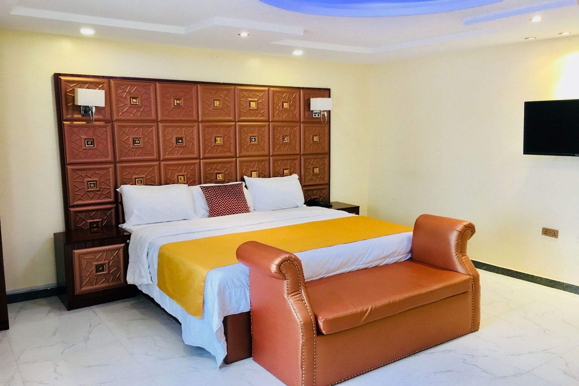 Ogombo Double M Exquisite Suites And Lounge Lekki מראה חיצוני תמונה